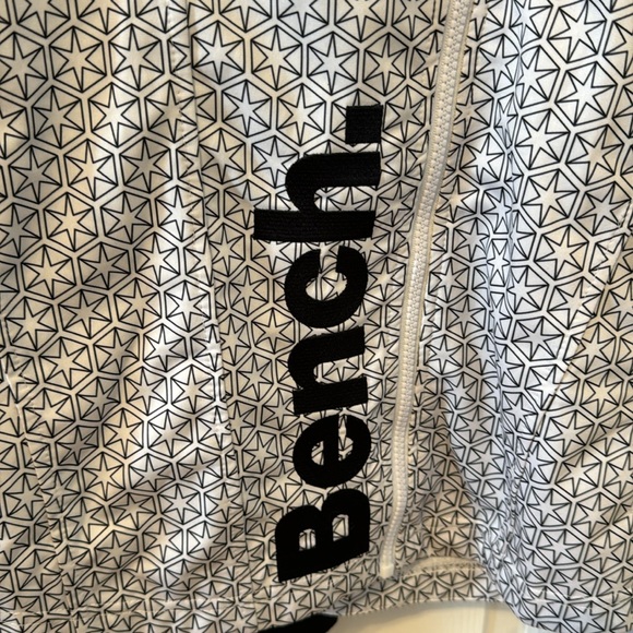 Excellent condition bench sweaters - Picture 3 of 9